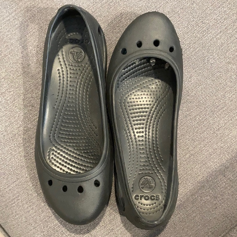 Croc ballet flats